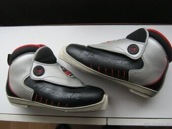 Boty na běžky FISCHER SL Comfort NL vel.40, stélka 25,5cm