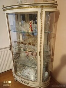 Prosklena vitrina