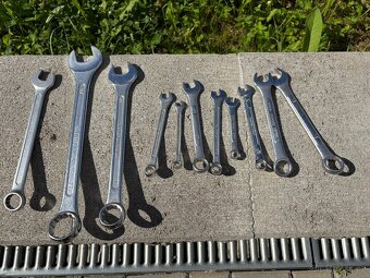 Sada očkoplochých klíčů – různé velikosti