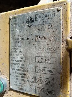 Dvousloupový zvedák