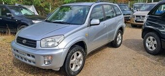 Toyota RAV4 benzin 110 kw 4x4 dovoz Taliansko Z D R A V A