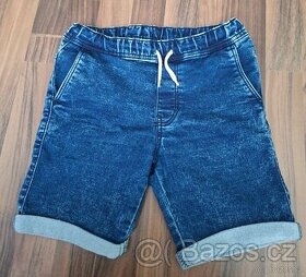 Prodám kraťasy vel.146,10-11 let.