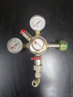 Redukční ventil na BIOGON (Pivní směs Dusík + CO2)