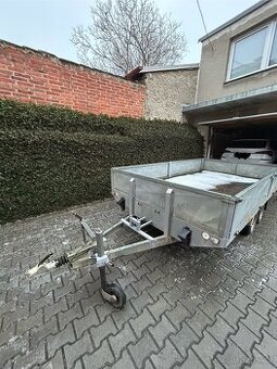 Prodám dvouosý bržděný přívěs. Plocha 4x2m