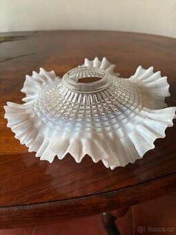 Prodej skleněného kšiltu k lustru