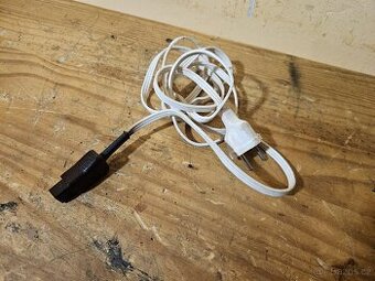 TESLA Starý elektro kabel