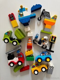 Lego Duplo větší mix aut a jiných vozidel