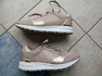 Dámské vycházkové polobotky, lodičky, páskové letní-  41