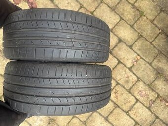 Dvě letni pneu 225/40/18 Continental