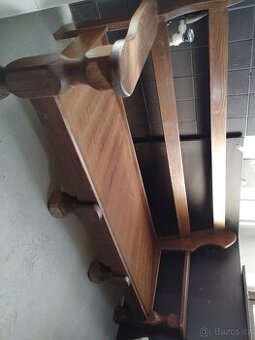 Masivní rám postele / gauče, holandský styl