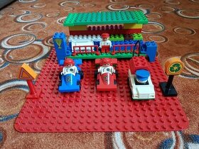 lego duplo 1115 závody formule 1
