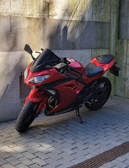 Kawasaki ninja 300
