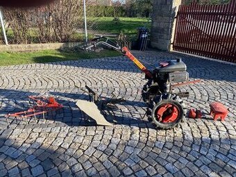 Teta vari , malotraktor