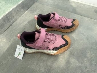 Dívčí boty vel. 35, nové