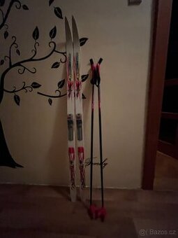 Běžky 140 cm + hůlky