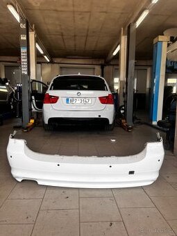 Zadní nárazník bmw E91 lci pro pdc