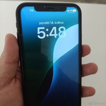 iPhone xr 64gb top stav