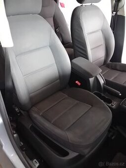 Sedadla octavia 2 combi r.v 06  predni i zadni jako komplet