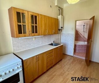Pronájem světlého bytu 1+1 (40 m²) v centru Ústí nad Orlicí 
