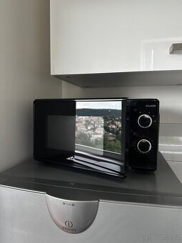 Mikrovlnná trouba ETA