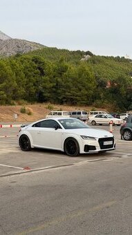 AUDI TT 2.0 TFSI S-line