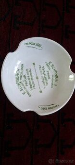 Starožitný reklamní porcelánový popelník K. Schönbach Praha
