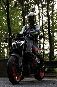 KTM 1290 Super Duke R