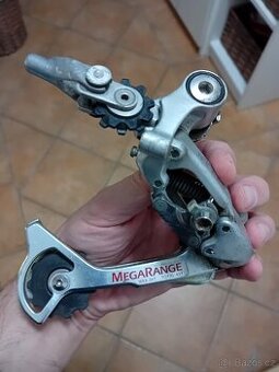 Přesmykač Shimano Nexave RD-T400