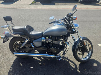 TRIUMPH SPEEDMASTER 900 EFI