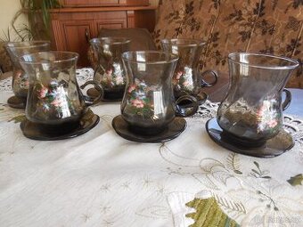 Staré skleněné sklenice na čaj, kafe s podšálky. set 6 ks