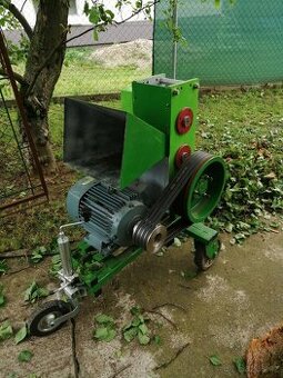 Prodám díly na špalíkovač/štěpkovač-oz.kola pr.200a100