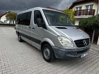 Mercedes Sprinter 211 9 míst - manuál 2.2 CDI 110kw HEZKY