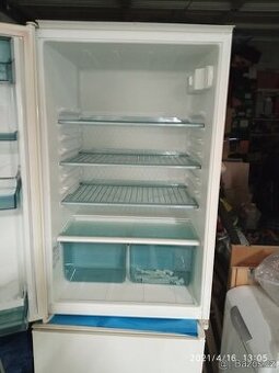Prodám nepoužitou malou lednici Gorenje.