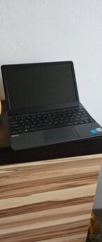 Notebook Umax Visionbook NR12, 2roky starý