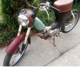 Jawa 550 pionýr veterán pařez s technickým průkazem