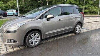 Peugeot 5008 2.0 dci 2011 7 mist