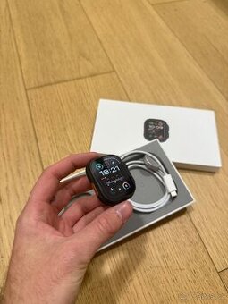 Apple Watch Ultra 2 49mm černý titan