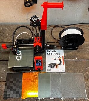 3D tiskárna Prusa Mini + 6 tiskových plátů