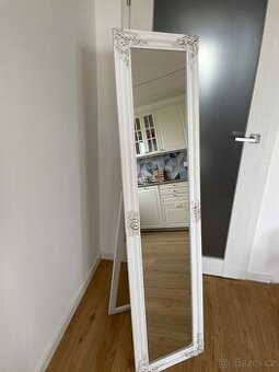 Zrcadlo Mirror