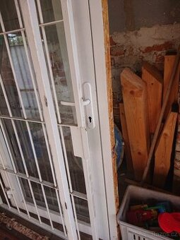 Hliníkové dveře, balkónové dveře, mříže