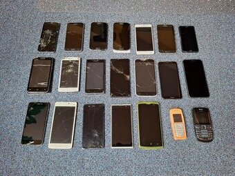 21 x telefon různých značek na ND
