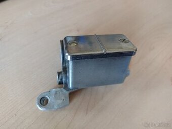 Pumpa (nádobka) přední brzdy - ČZ 125 519