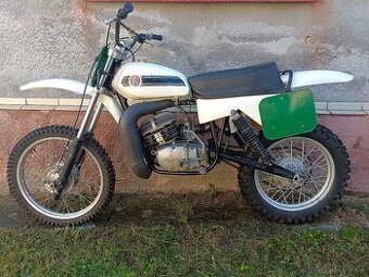čz 513 motokross 250 ccm závodní terénní motocykl