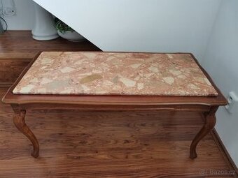 Konferenční stolek