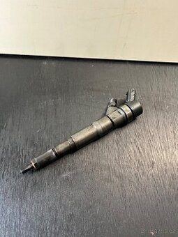 Vstřikovač paliva pro motory BMW 306D1 135 KW / 142 KW