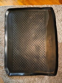 Gumová vana do kufru VW Golf IV. 1998-2004 (hatchback)