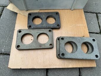 Volha Gaz 24, podložky pod karburátor K 126