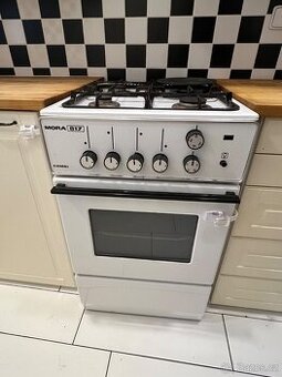 Plynový sporák Mora s El. troubou