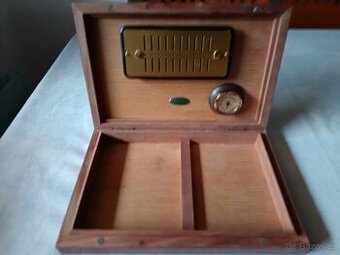 Schránka na doutníky - HUMIDOR zn. MARCONI