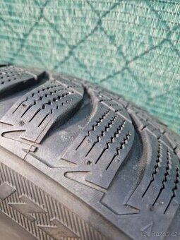 Prodám zimní pneumatiky Bridgestone